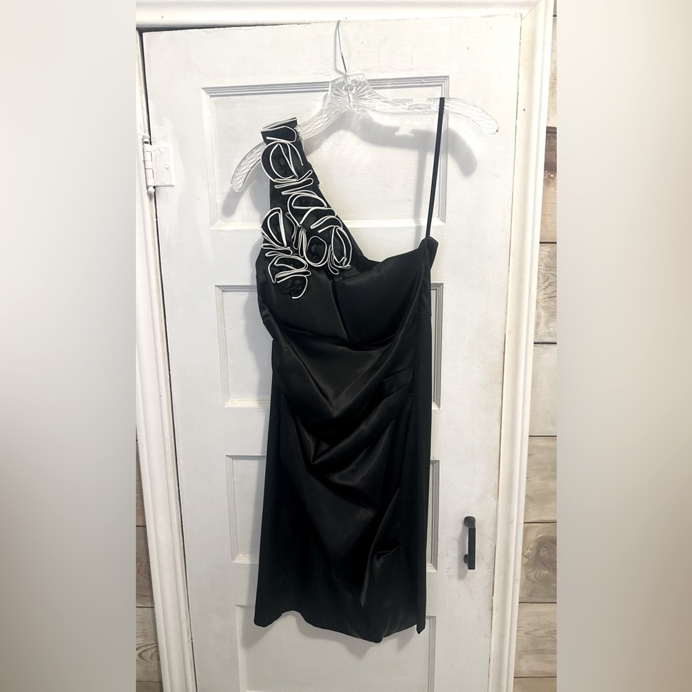 Dress Barn One Shoulder Mini Party Dress. Size 6.